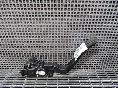 PEDALA ACCELERATIE DACIA DUSTER 1.5 dCi 2010-2018 oe 180106136R, vedere frontata