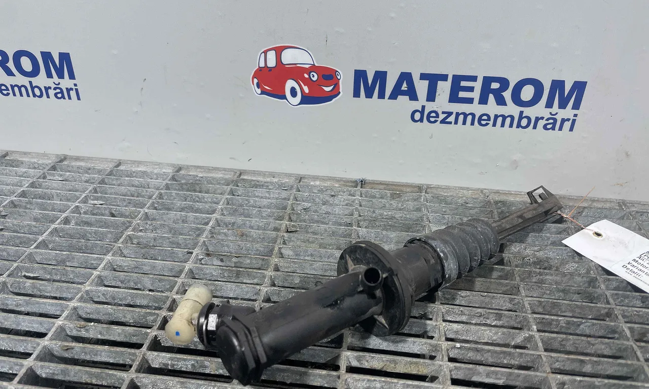 POMPA AMBREIAJ DACIA DUSTER 2010-2018