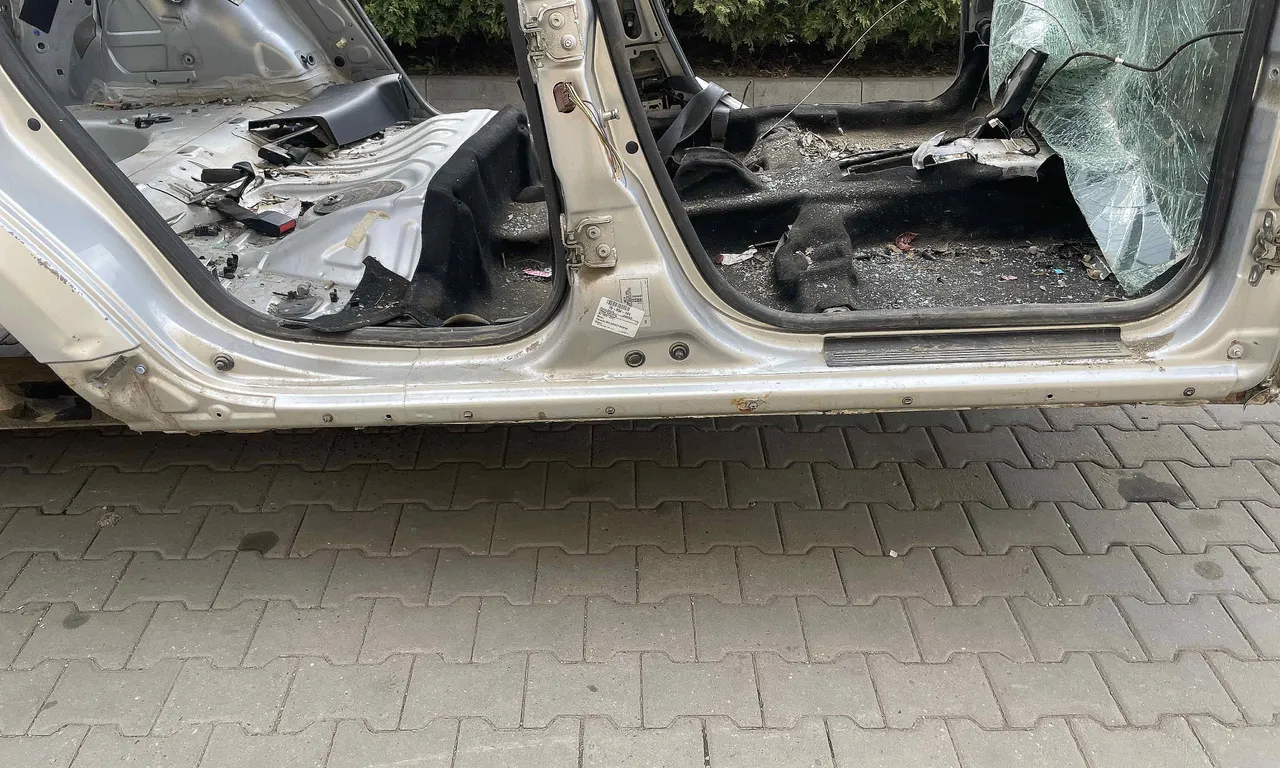 PRAG DREAPTA DACIA DUSTER 2011-2017