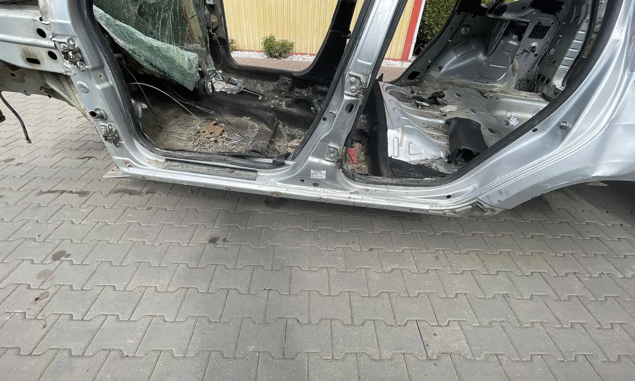 PRAG STANGA DACIA DUSTER 2011-2017