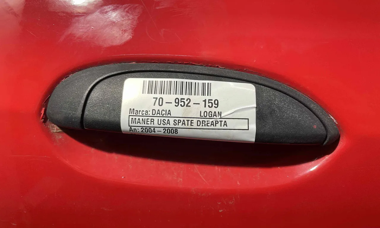 MANER USA SPATE DREAPTA DACIA LOGAN 2004-2008