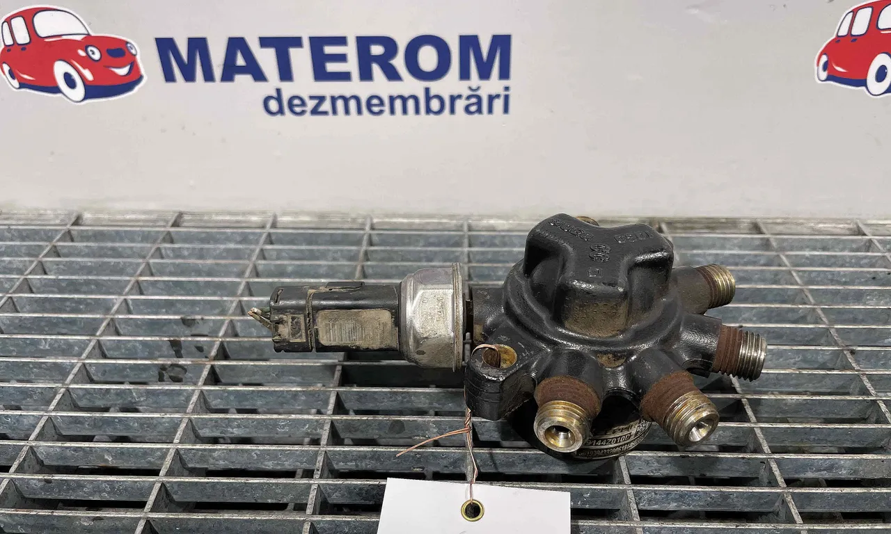 RAMPA INJECTIE DACIA LOGAN 2004-2008