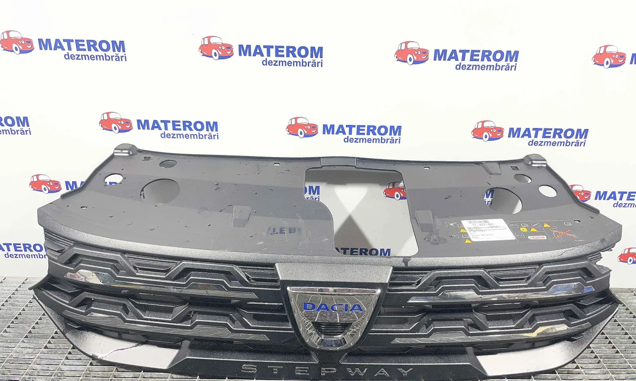 GRILA FATA DACIA SANDERO II 2012-2025