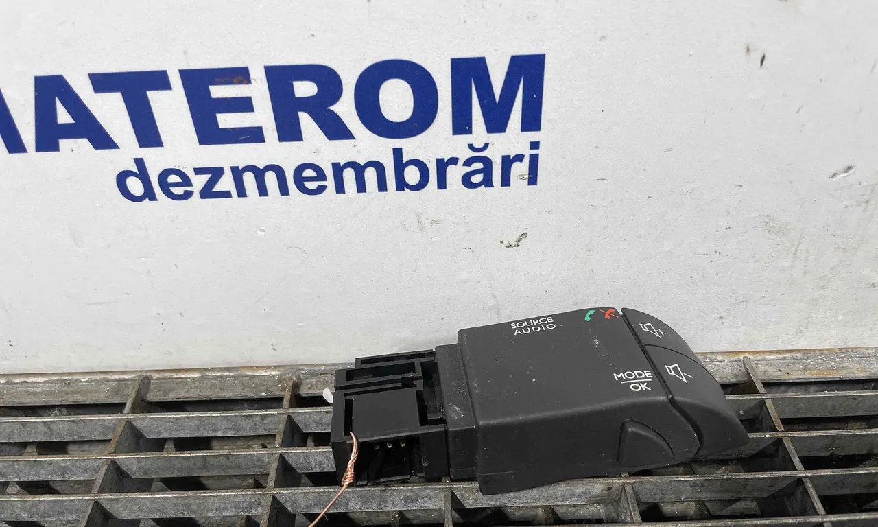 BUTOANE COMENZI VOLAN DACIA SANDERO II 2012-2019