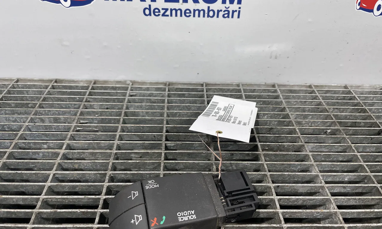 INTRERUPATOR COMENZI VOLAN DACIA SANDERO II 2012-2019