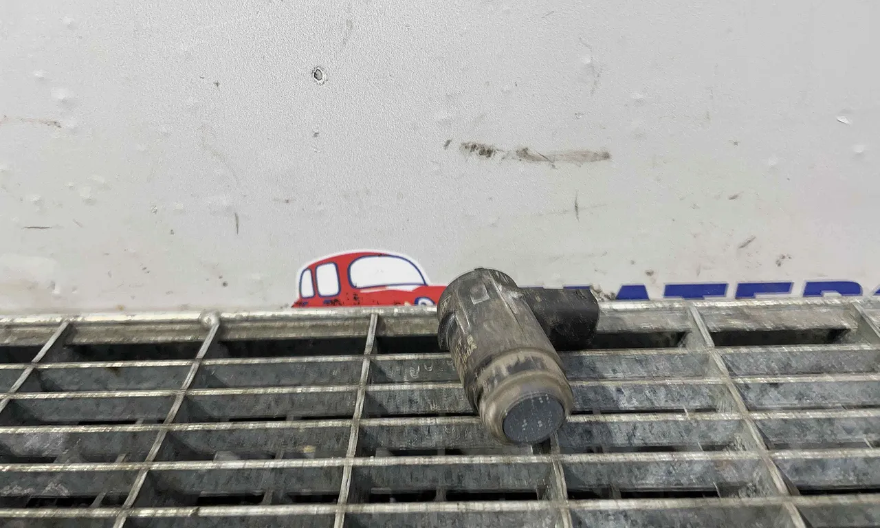 SENZOR PARCARE SPATE DACIA SANDERO II 2012-2019