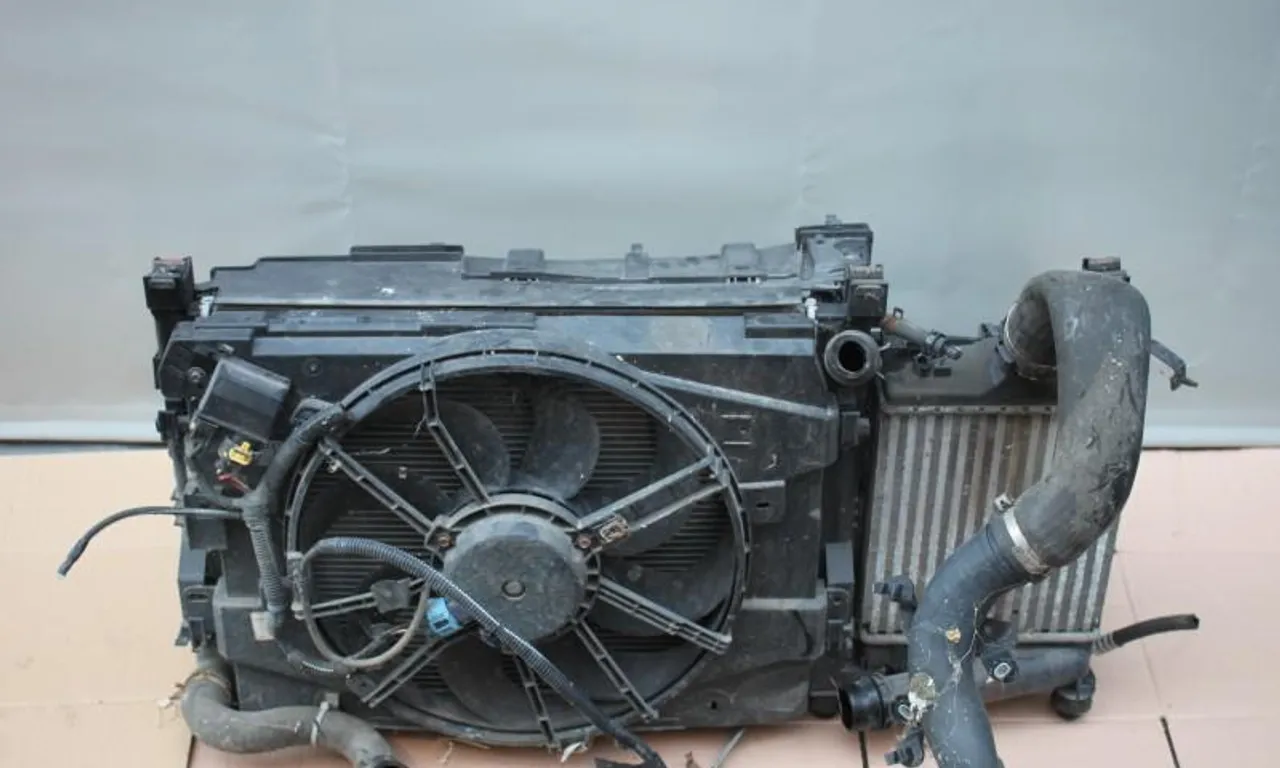 Radiator intercooler DACIA SANDERO II 2012-null