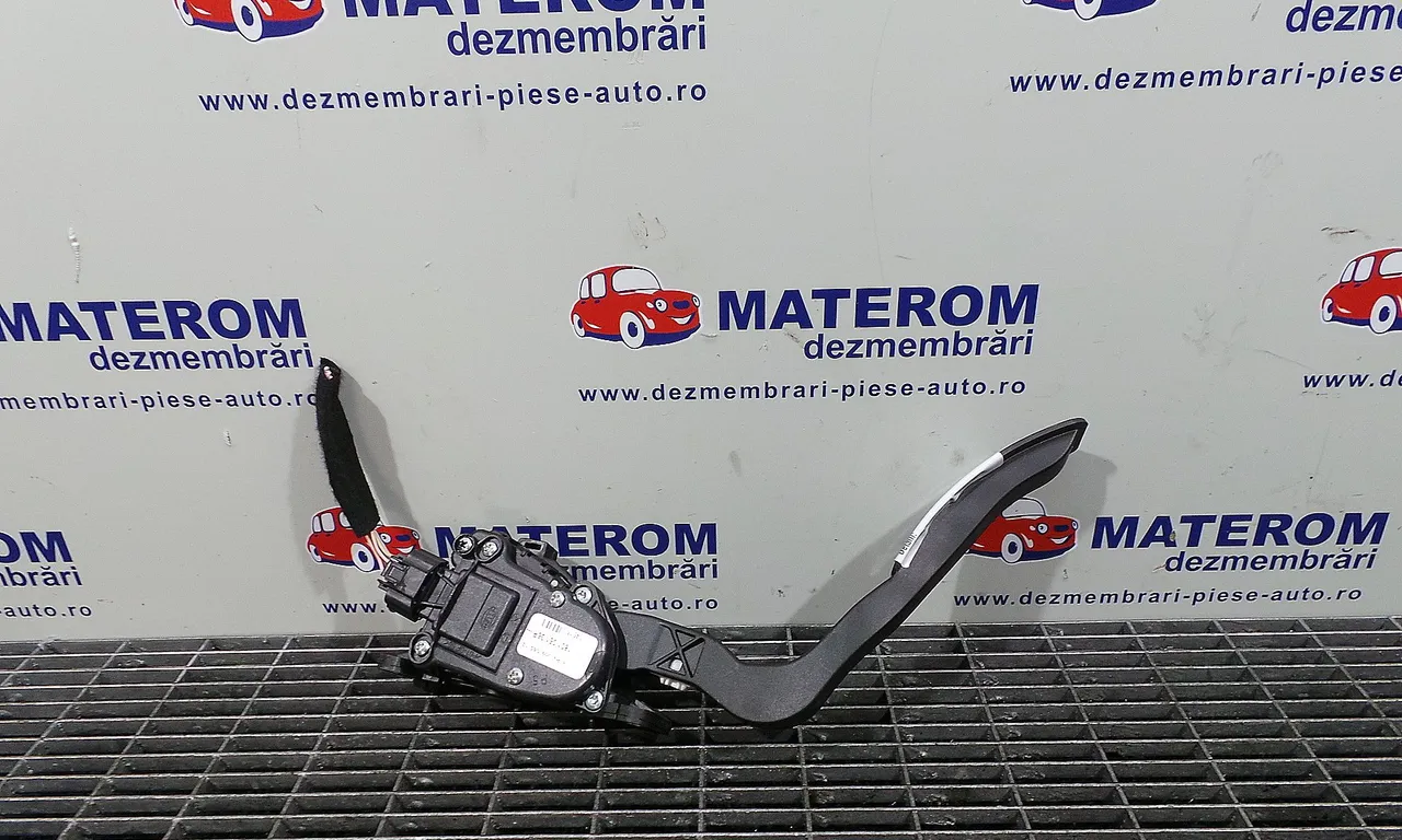 PEDALA ACCELERATIE DACIA SANDERO II 2012-2019