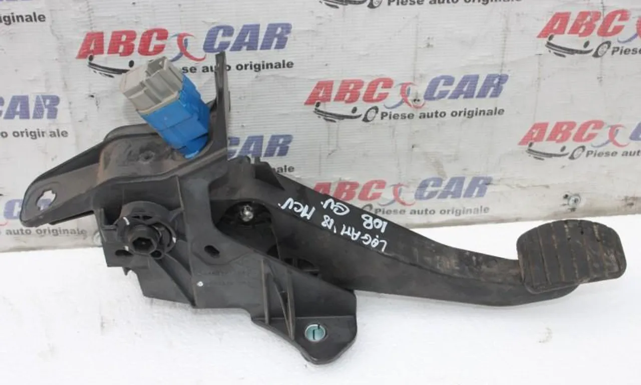 Pedala ambreiaj DACIA SANDERO II 2012-null