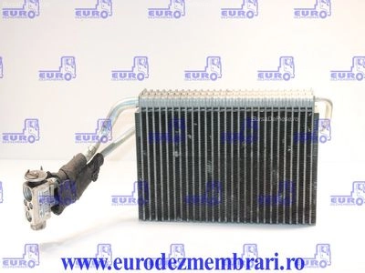 RADIATOR AER CONDITIONAT HABITACLU XF DAF 65 CF, vedere frontata