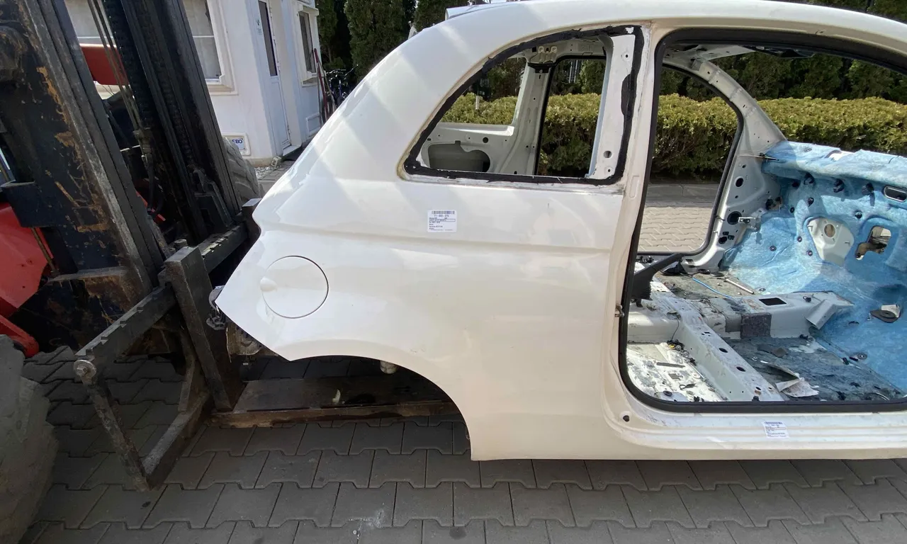 ARIPA SPATE DREAPTA FIAT 500 2007-2015