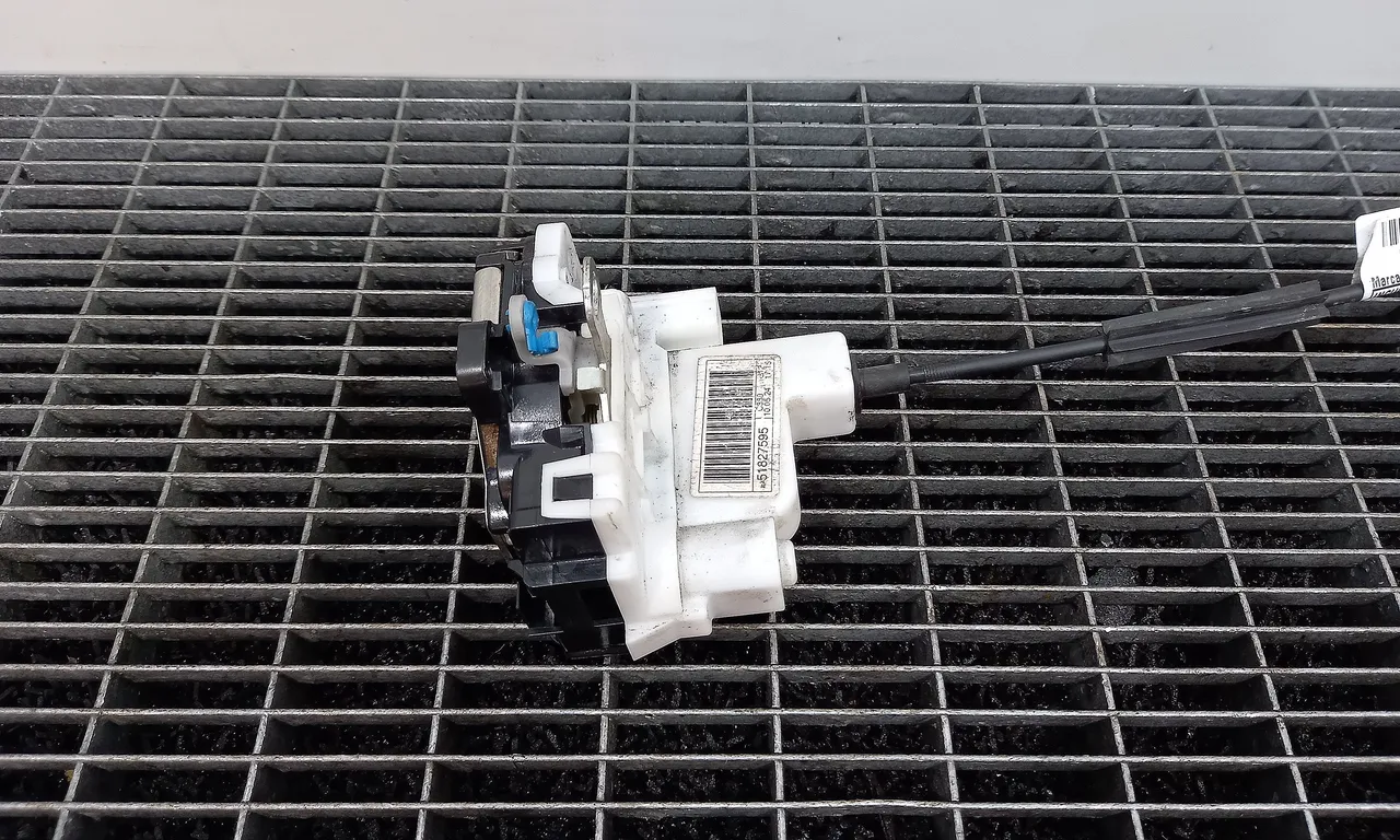 INCUIETOARE USA FATA DREAPTA FIAT 500 2007-2015