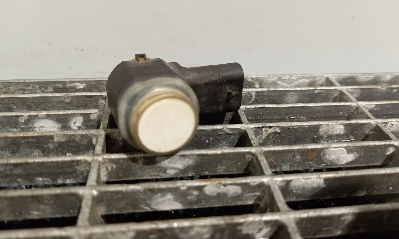 SENZOR PARCARE SPATE FIAT 500 2007-2015
