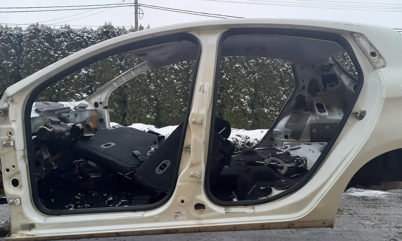 STALP MIJLOC STANGA FIAT BRAVO II 2006-2016