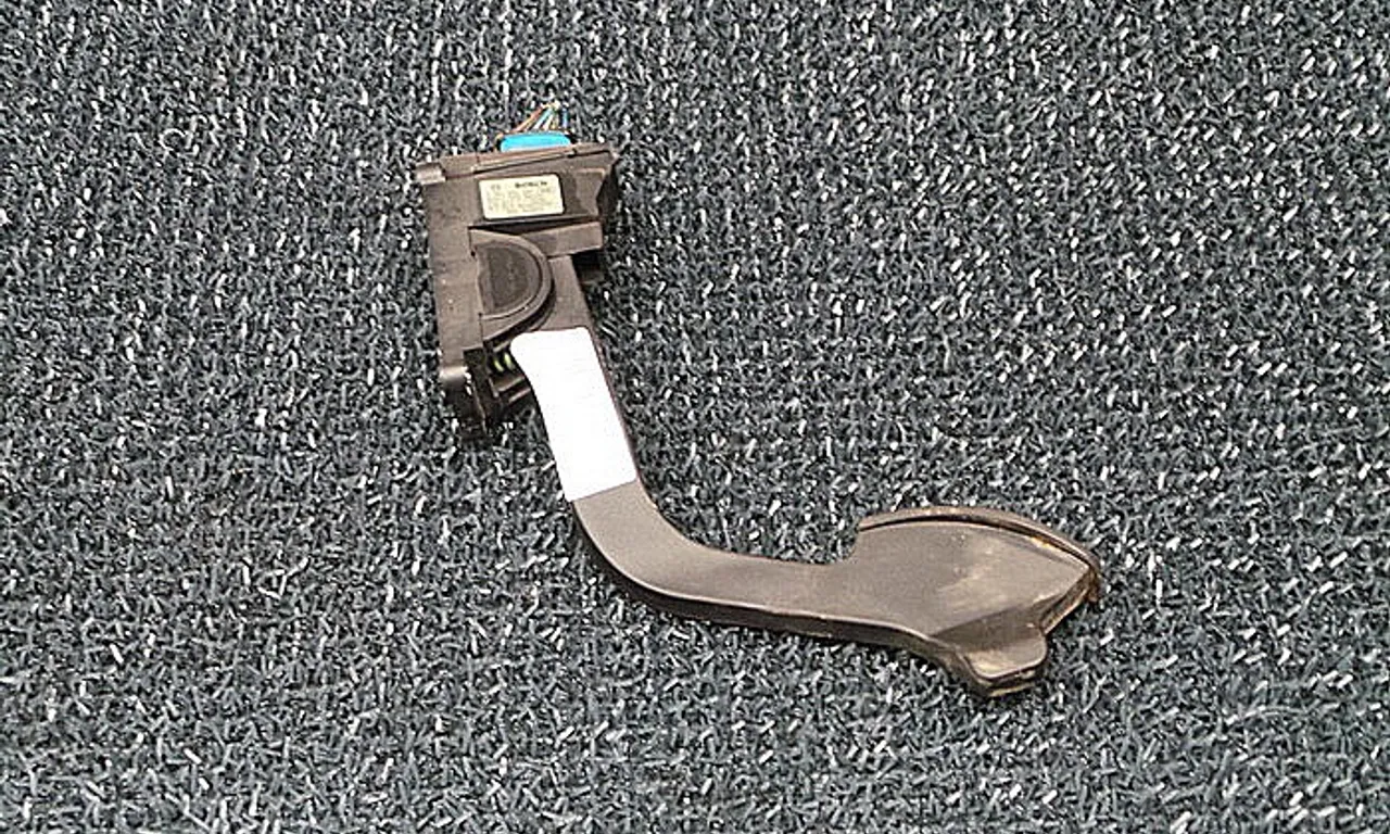 PEDALA ACCELERATIE FIAT DOBLO 2000-2005