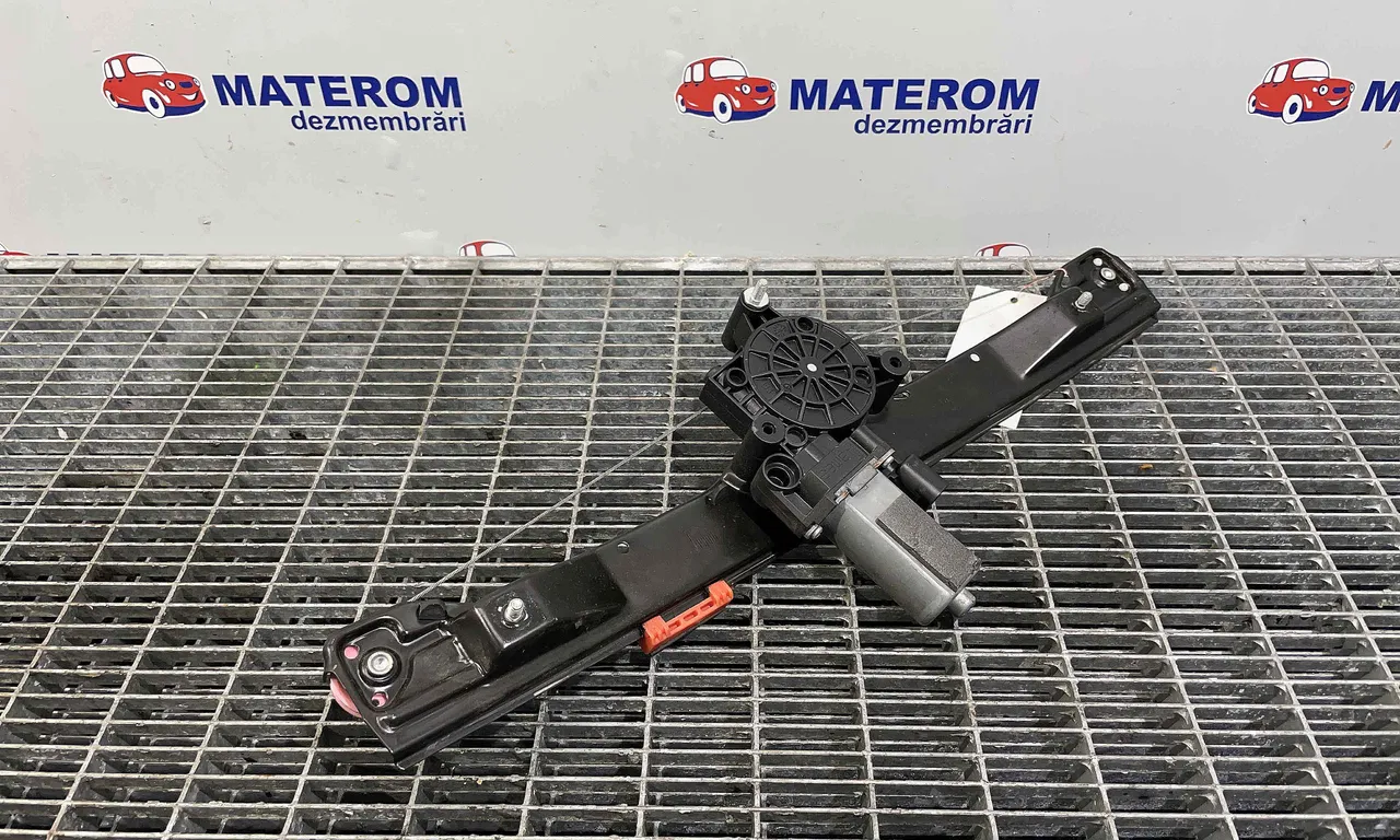MACARA USA FATA DREAPTA FIAT GRANDE PUNTO 2005-2009