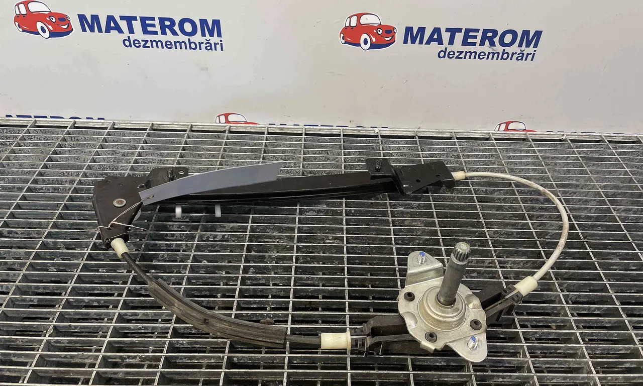 MACARA USA SPATE DREAPTA FIAT LINEA 2006-2012