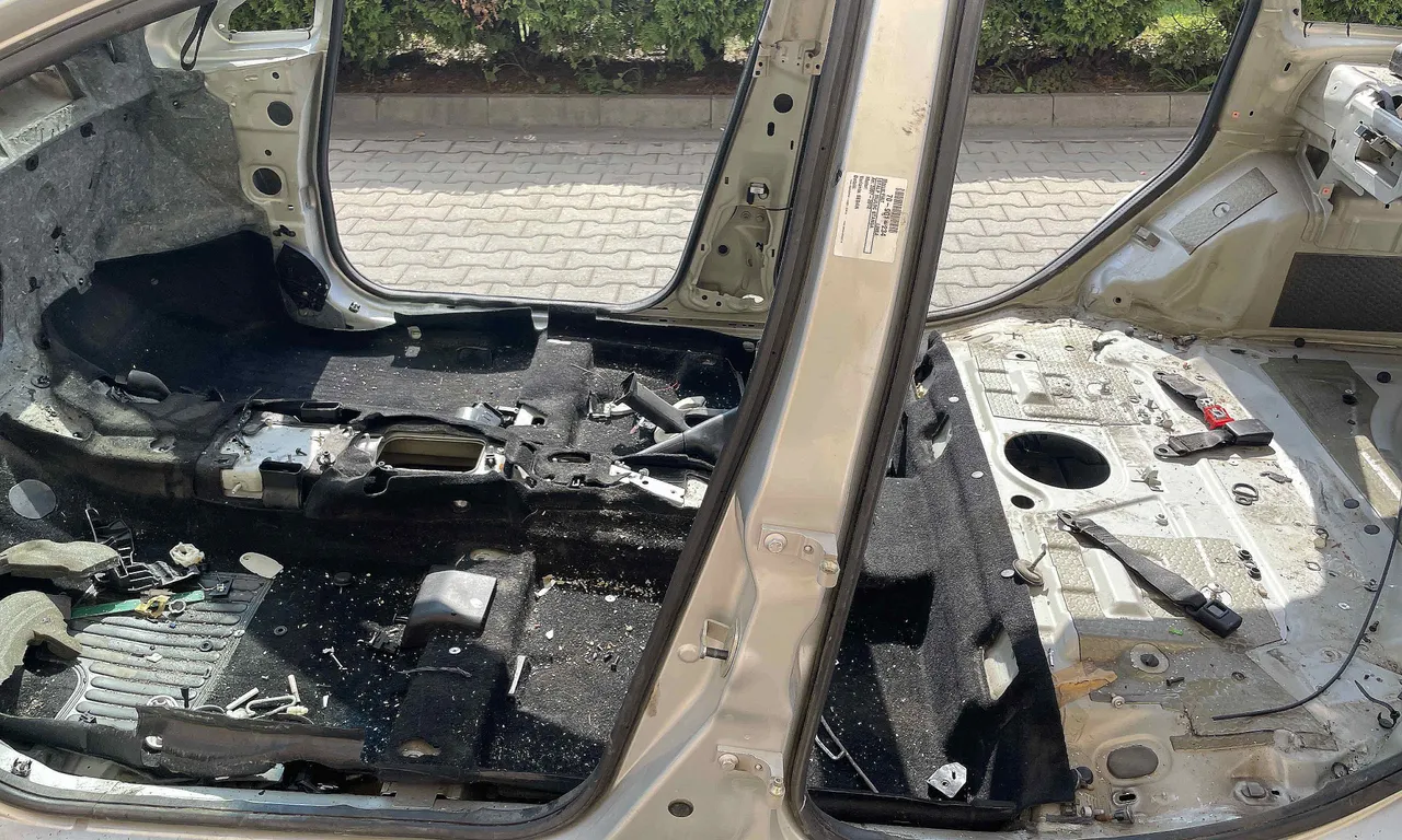 STALP MIJLOC STANGA FIAT LINEA 2006-2012
