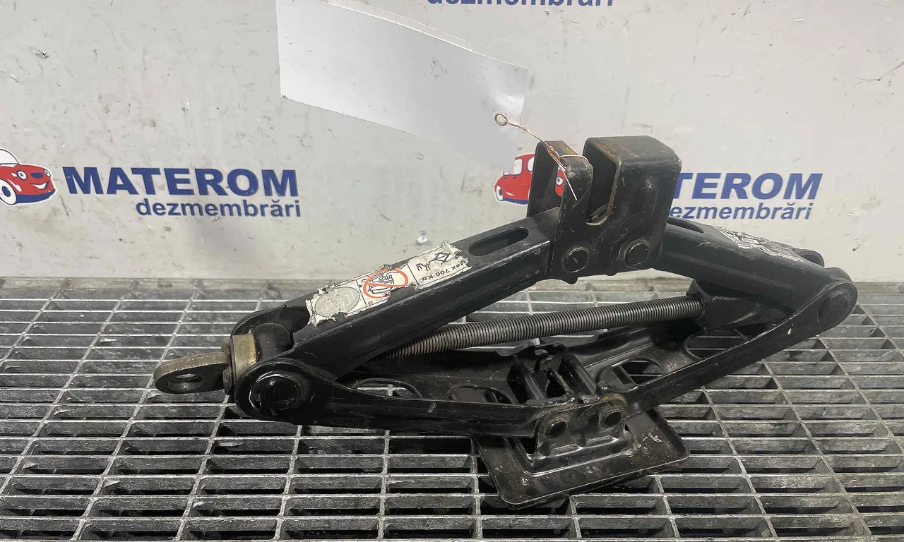 CRIC AUTO FIAT PUNTO 2000-2010