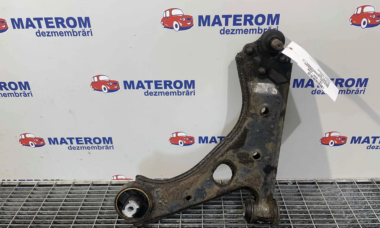 BRAT FATA INFERIOR STANGA FIAT PUNTO EVO 2008-2012