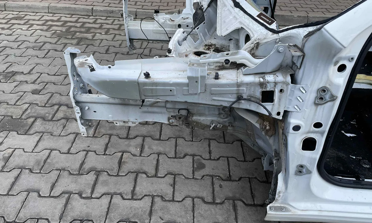 LONJERON STANGA FIAT TIPO 2015-2020