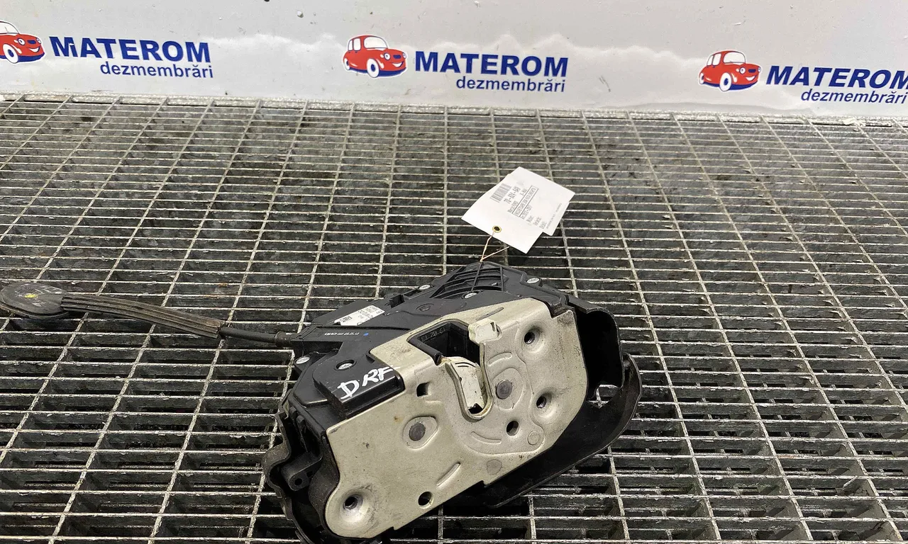 INCUIETOARE USA FATA DREAPTA FORD B-MAX 2012-2017