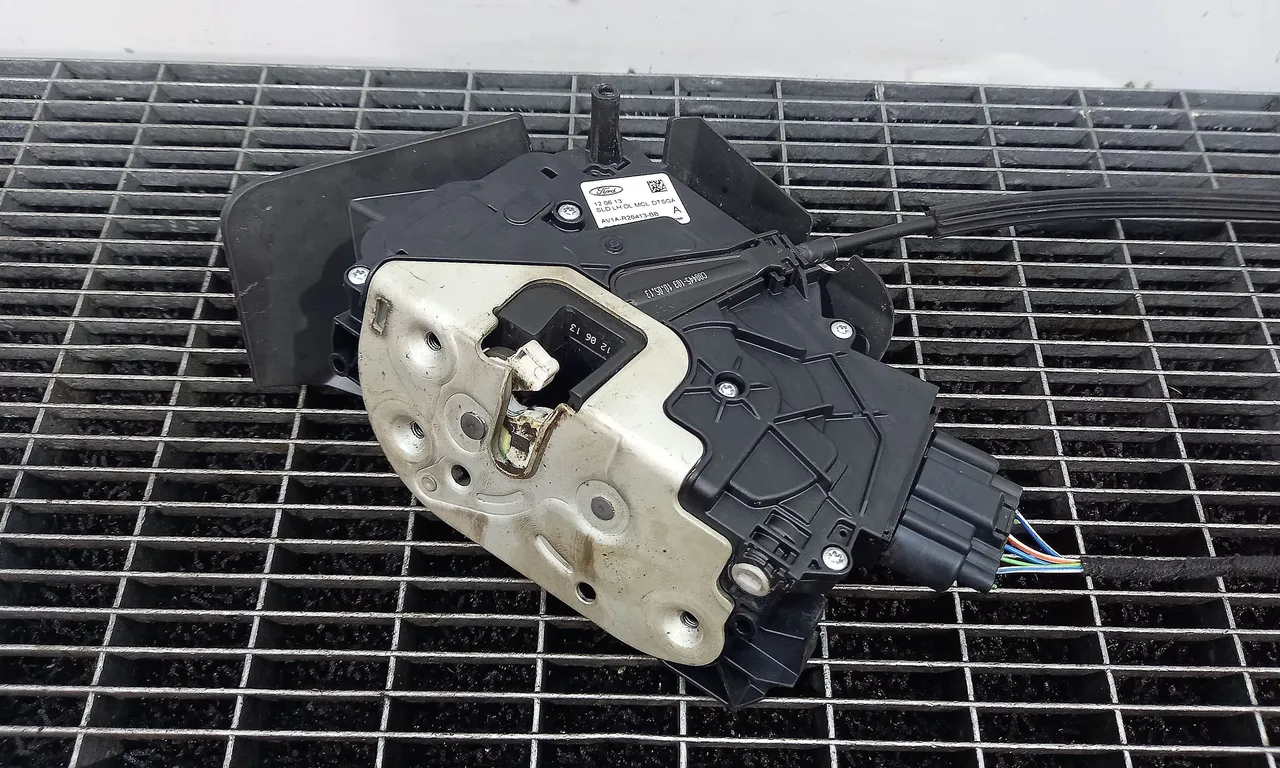 INCUIETOARE USA LATERALA FORD B-MAX 2012-2017