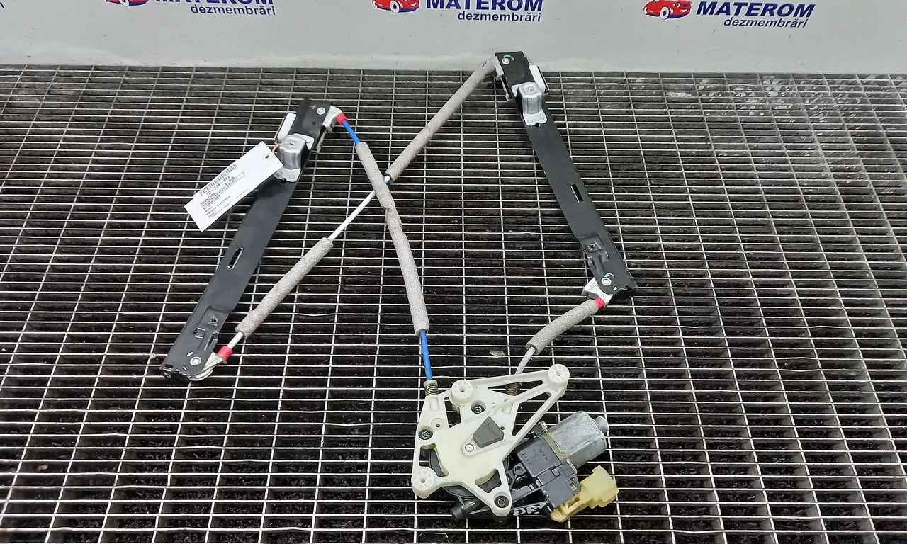 MACARA USA SPATE DREAPTA FORD B-MAX 2012-2017