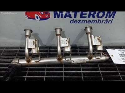 RAMPA INJECTIE FORD B-MAX 1.0 EcoBoost 2012-2017 oe DM5G9H487AA, vedere frontata