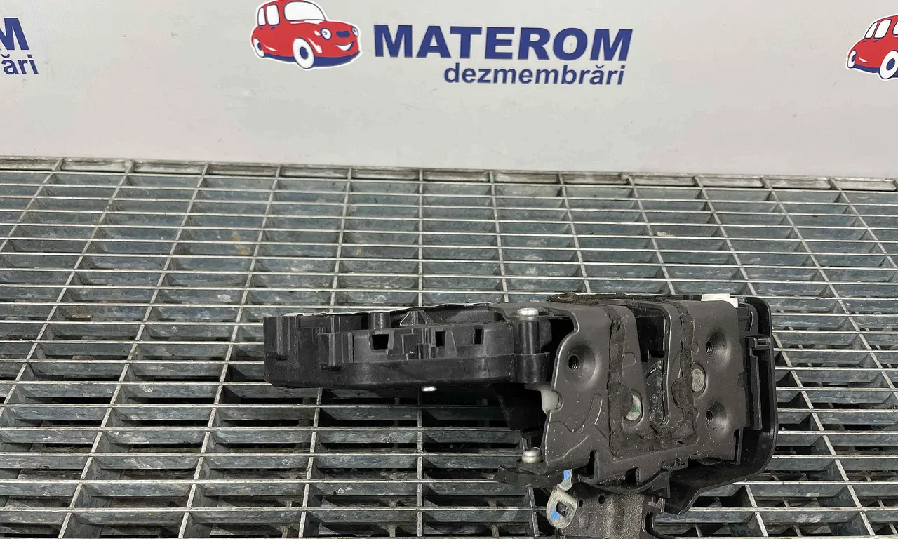 INCUIETOARE USA SPATE DREAPTA FORD C-MAX 2007-2010