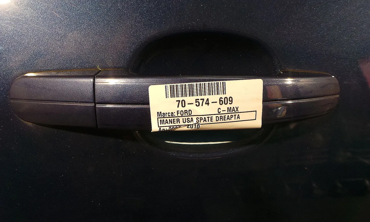 MANER USA SPATE DREAPTA FORD C-MAX 2007-2010