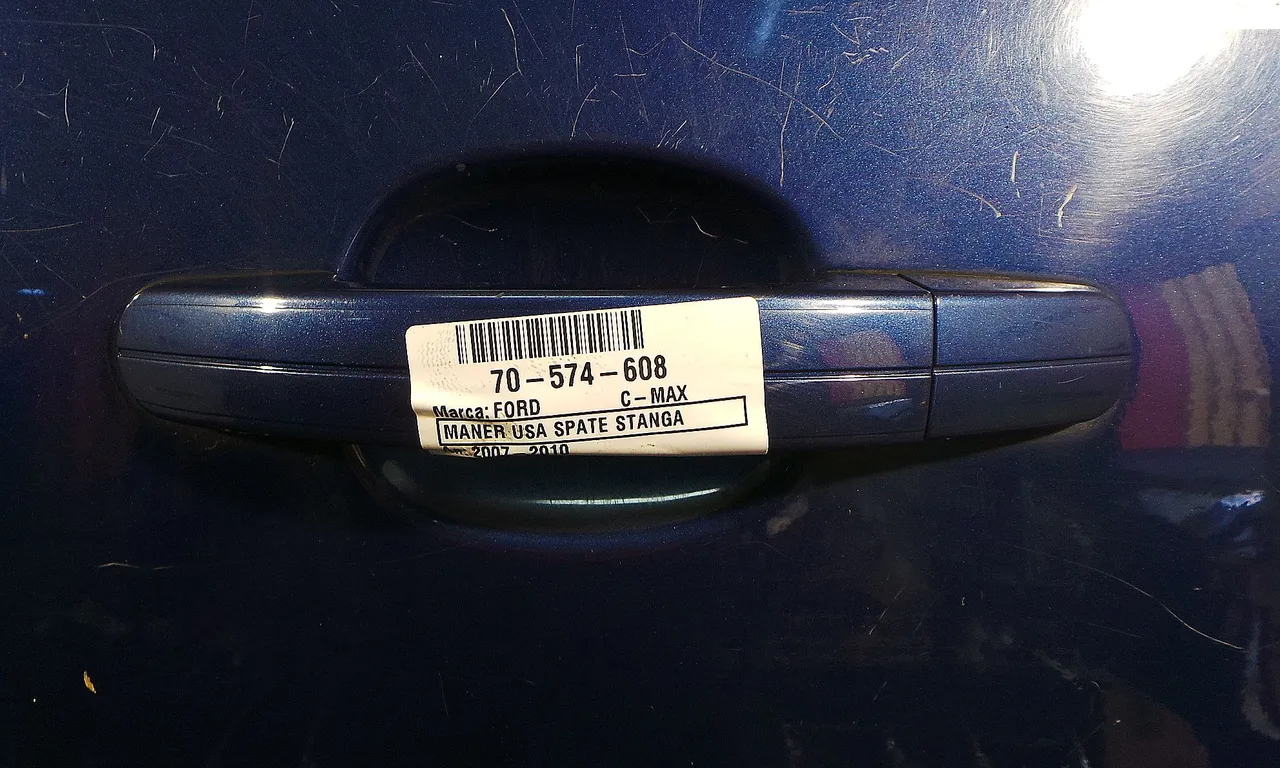 MANER USA SPATE STANGA FORD C-MAX 2007-2010