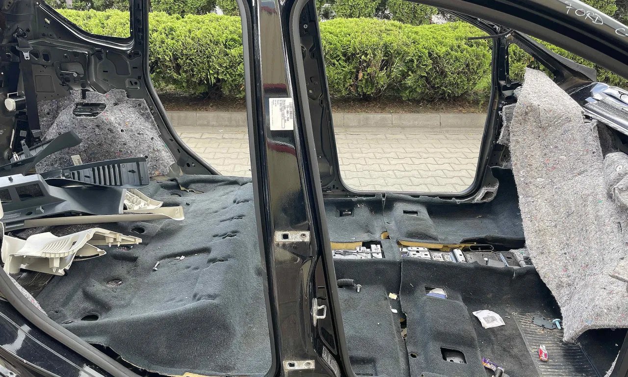 STALP MIJLOC DREAPTA FORD C-MAX II 2010-2019