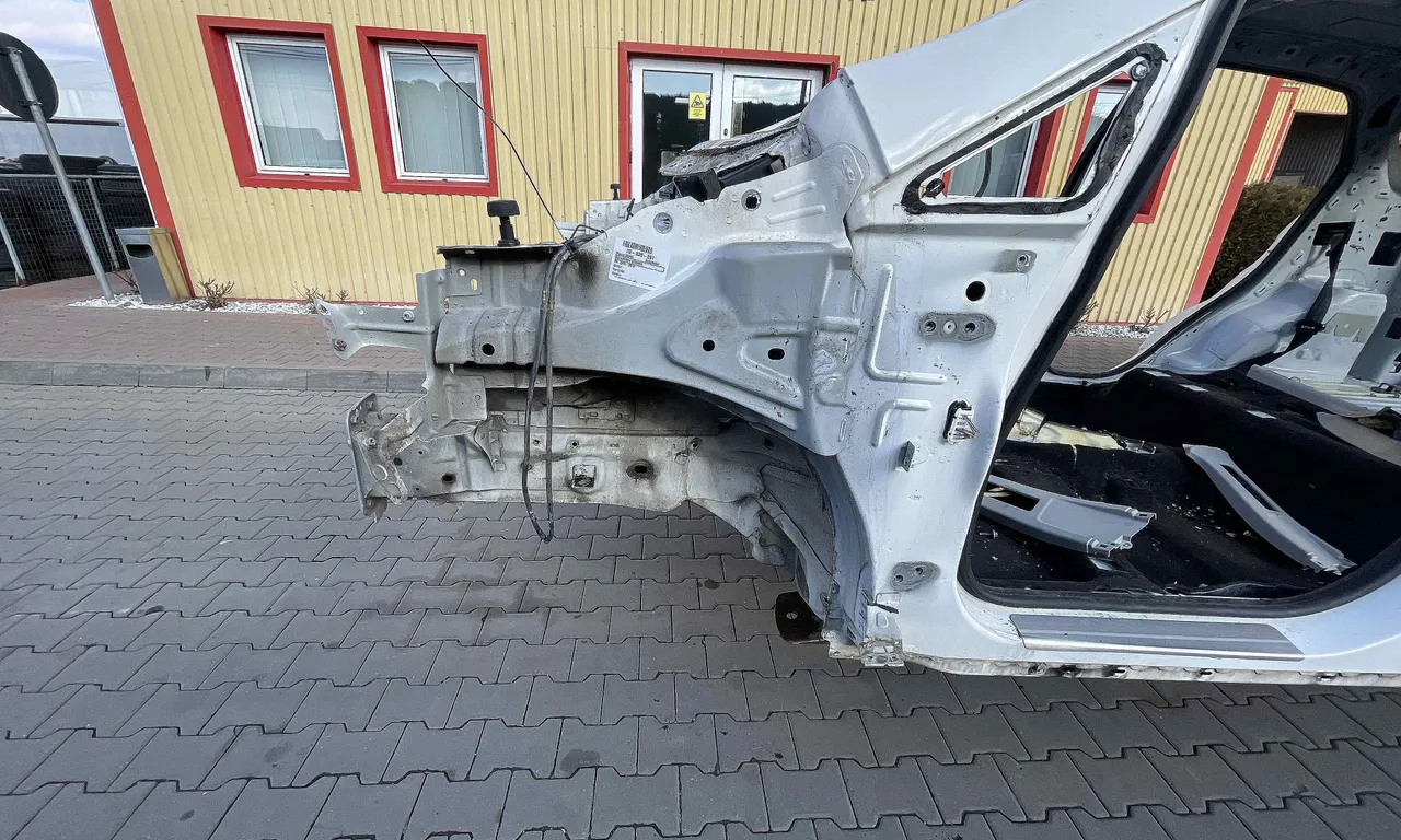 LONJERON STANGA FORD ECOSPORT 2011-2022
