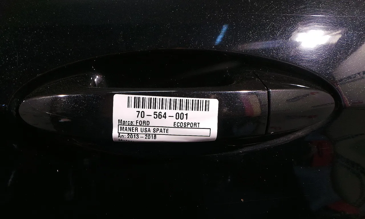 MANER USA SPATE STANGA FORD ECOSPORT 2011-2022