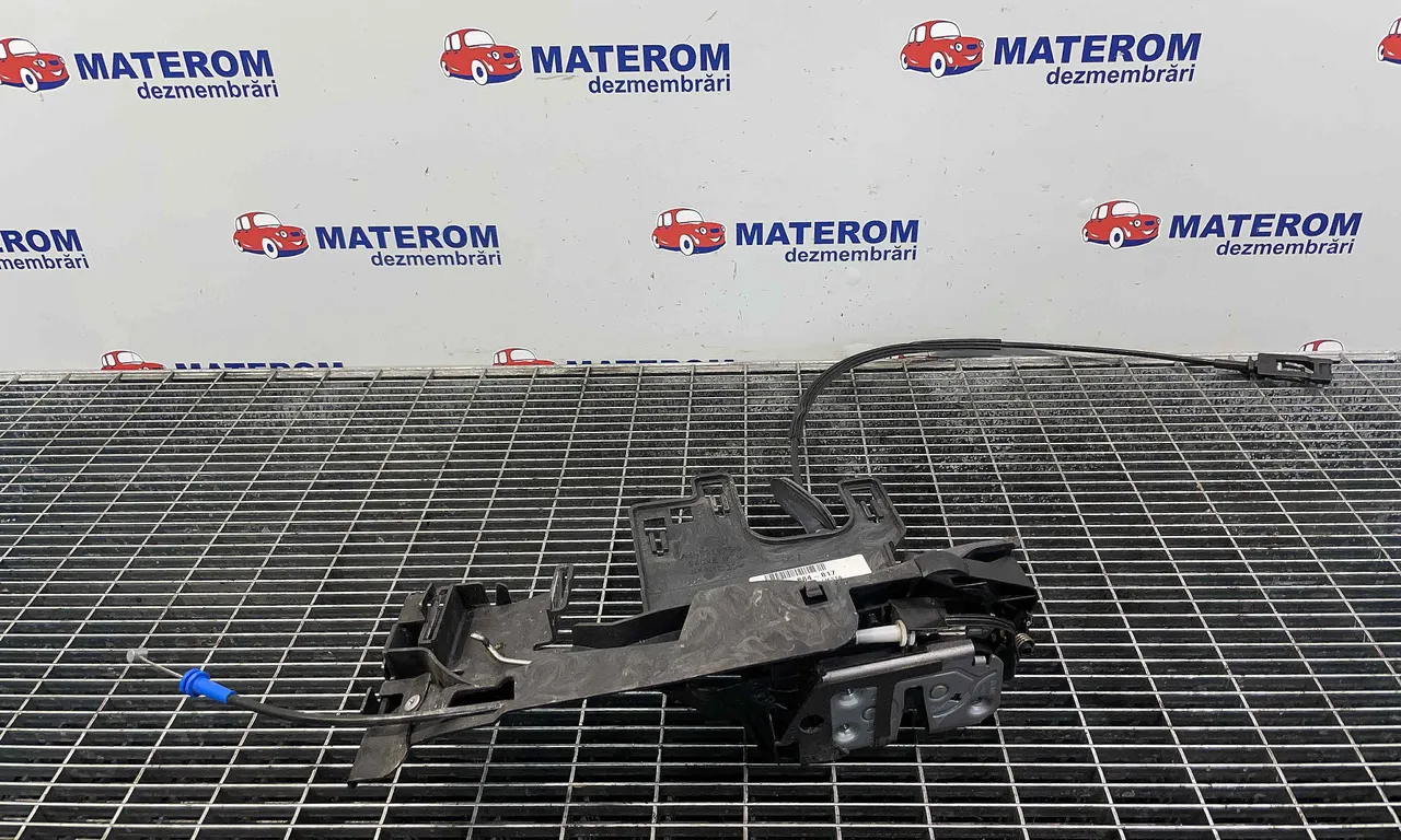 INCUIETOARE USA FATA DREAPTA FORD FIESTA VI 2008-2012