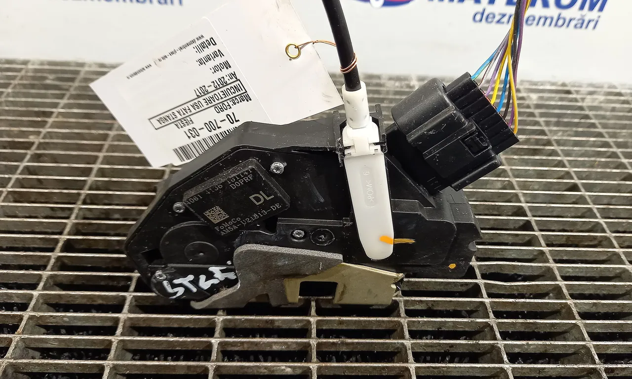 INCUIETOARE USA FATA STANGA FORD FIESTA VI 2008-2017