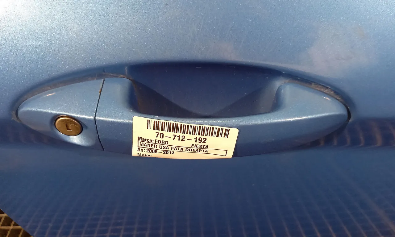 MANER USA FATA DREAPTA FORD FIESTA VI 2008-2012
