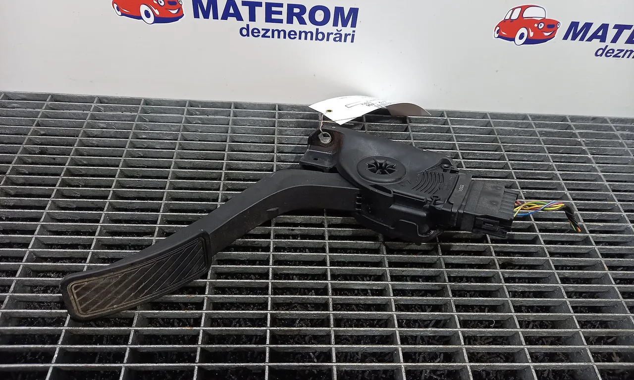 PEDALA ACCELERATIE FORD FIESTA VI 2008-2012