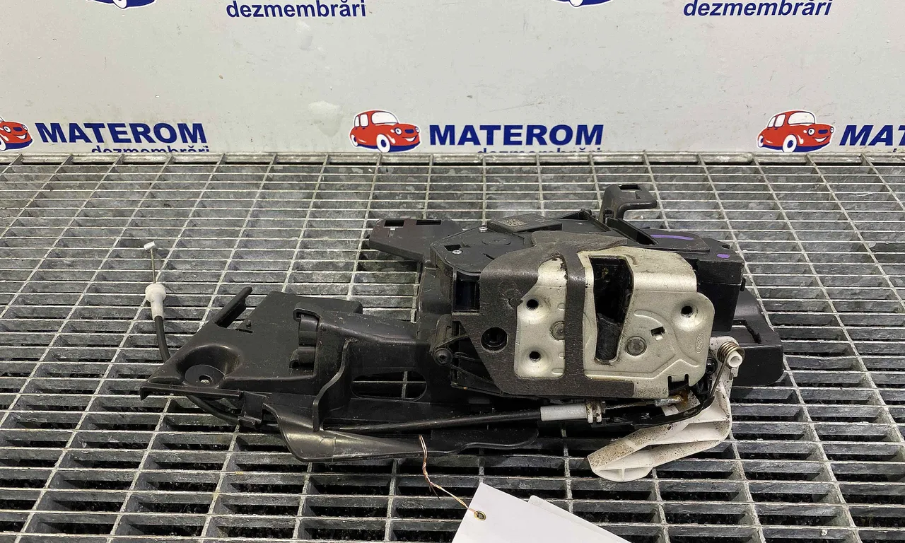 INCUIETOARE USA FATA STANGA FORD FIESTA VI 2008-2017