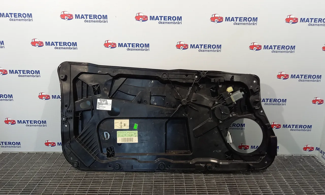 MACARA USA FATA STANGA FORD FIESTA VI 2008-2017