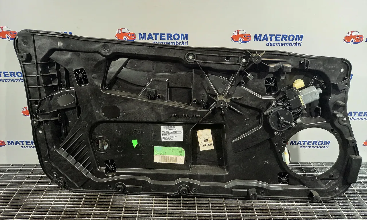 MACARA USA FATA STANGA FORD FIESTA VI 2008-2017