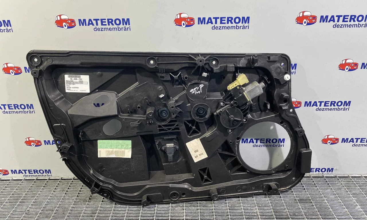 MACARA USA FATA STANGA FORD FIESTA VI 2008-2017