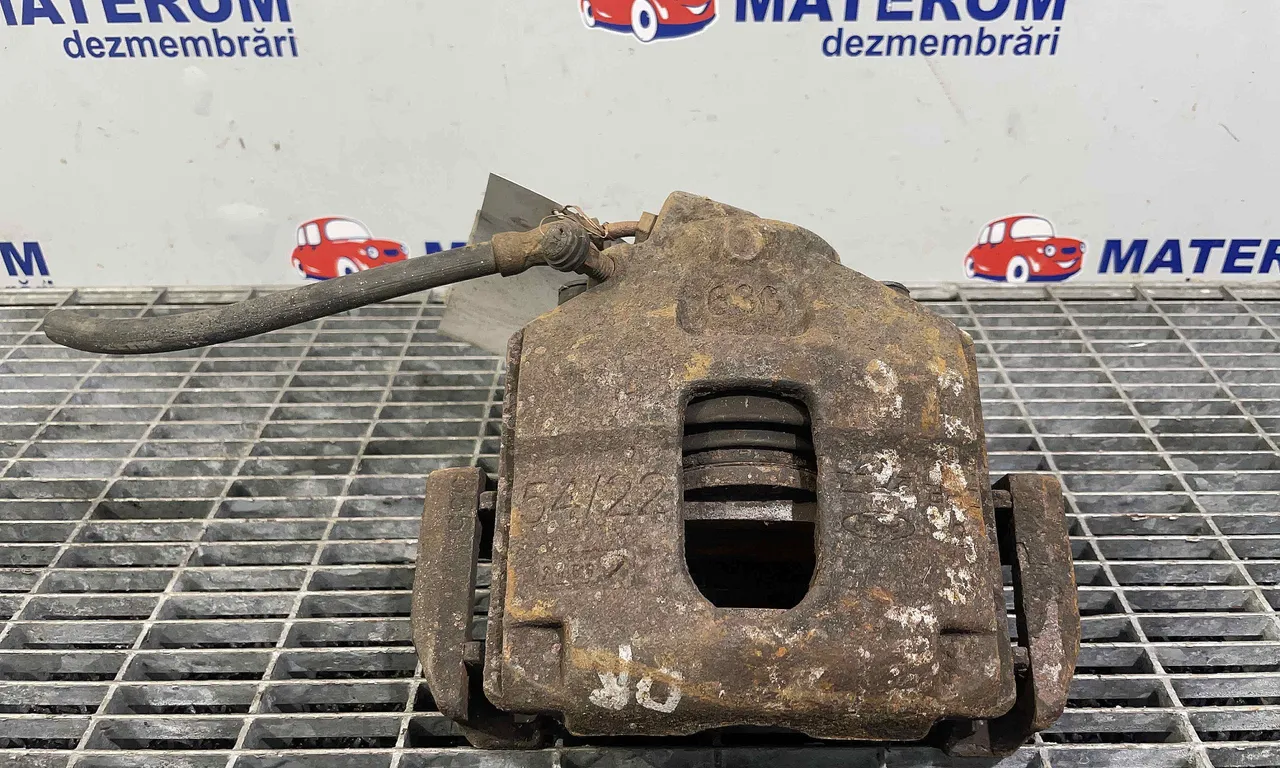 ETRIER FATA DREAPTA FORD FIESTA 2000-2014