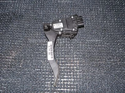 PEDALA ACCELERATIE FORD FIESTA 1.4 TDCI 2000-2014 oe 2S619F836BA, vedere frontata