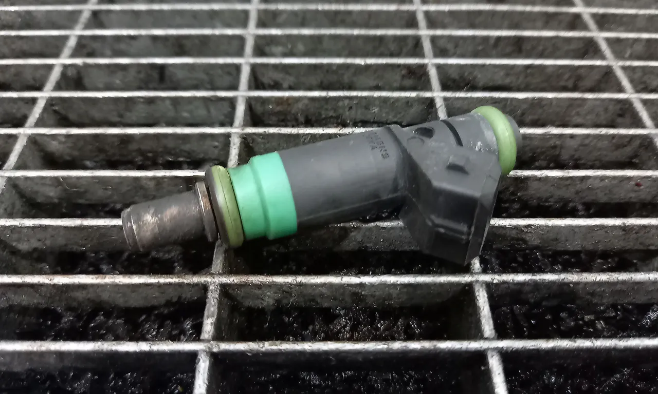 INJECTOR FORD FOCUS I 1998-2009