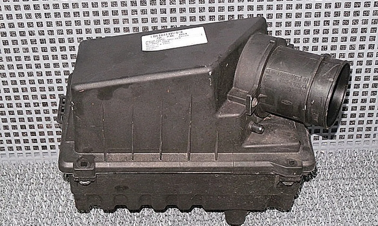 CARCASA FILTRU AER FORD FOCUS I 1999-2007
