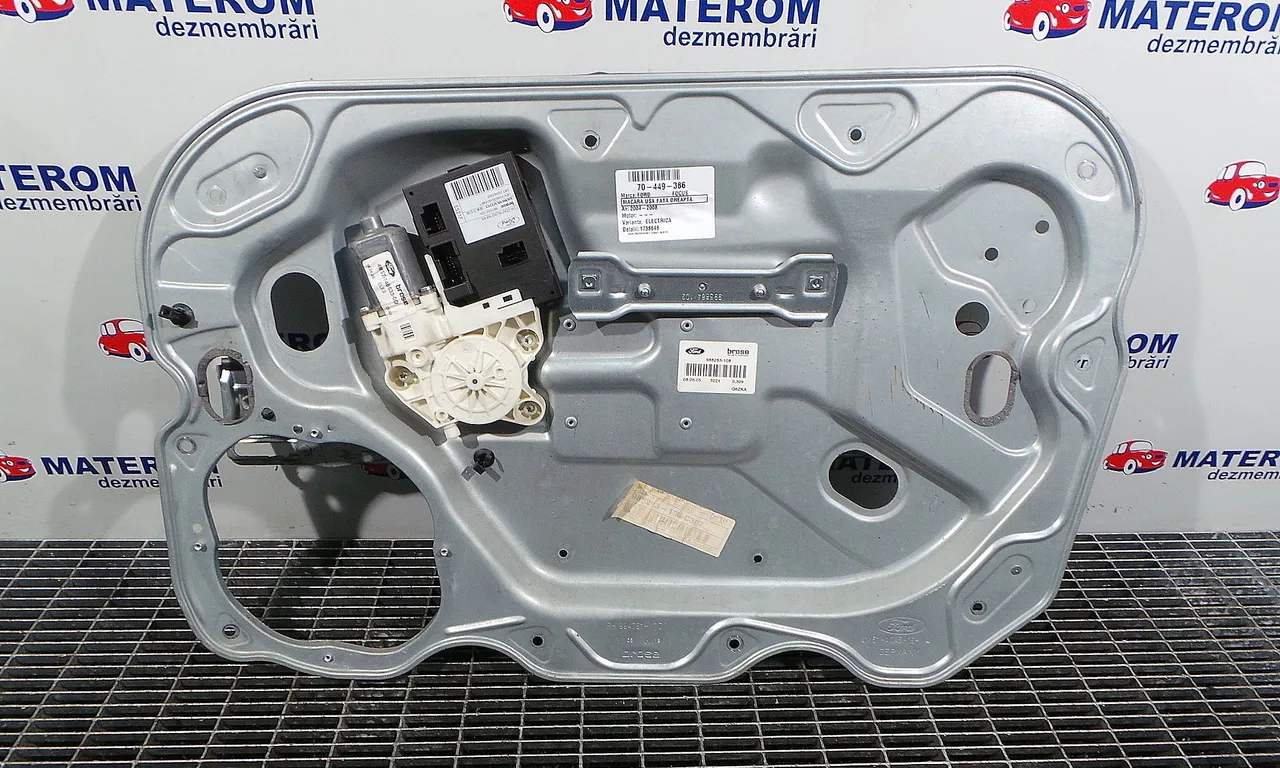 MACARA USA FATA DREAPTA FORD FOCUS II 2004-2013