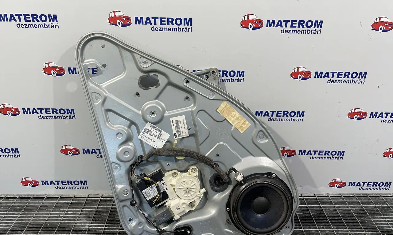 MACARA USA SPATE DREAPTA FORD FOCUS II 2004-2013