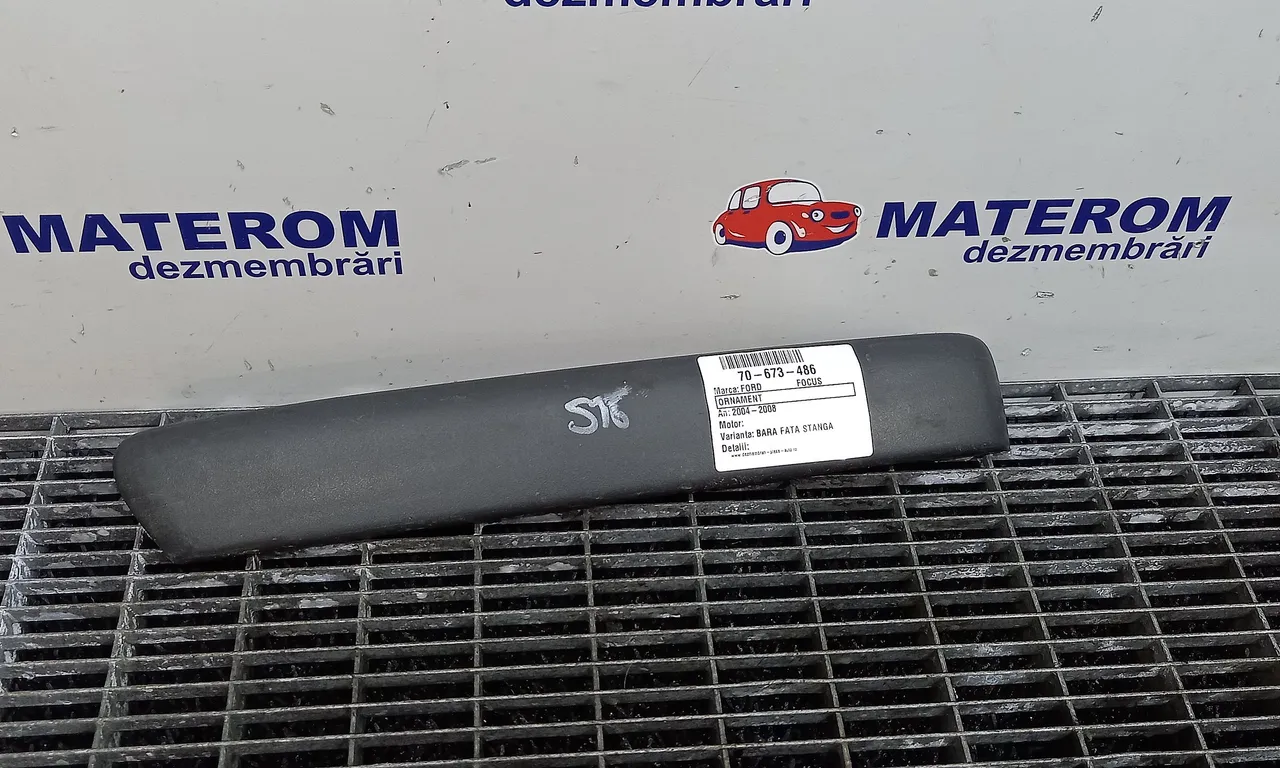 ORNAMENT BARA FATA FORD FOCUS II 2004-2013